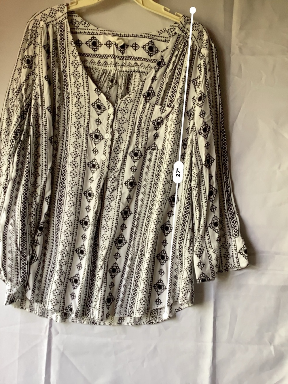 Black & White Printed V-Neck Tunic Top - Picture 5 of 10
